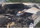 印尼万丹一烟花爆竹工厂爆炸 近百人死伤